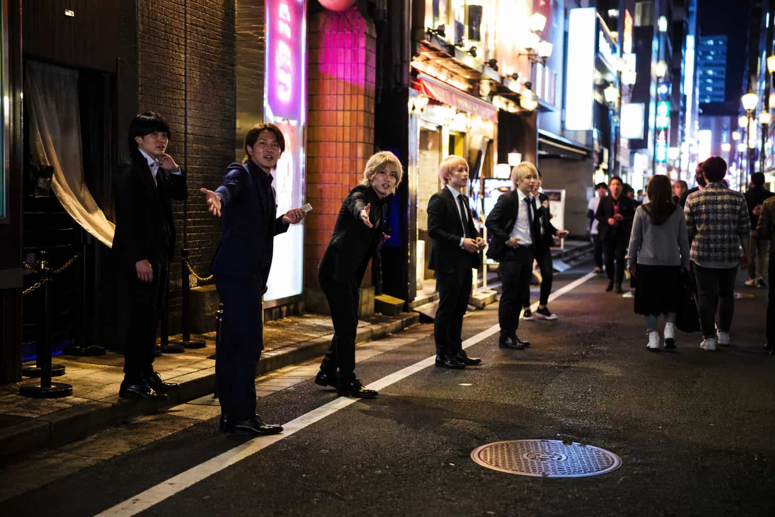 文化街のキャッチについていっても大丈夫か